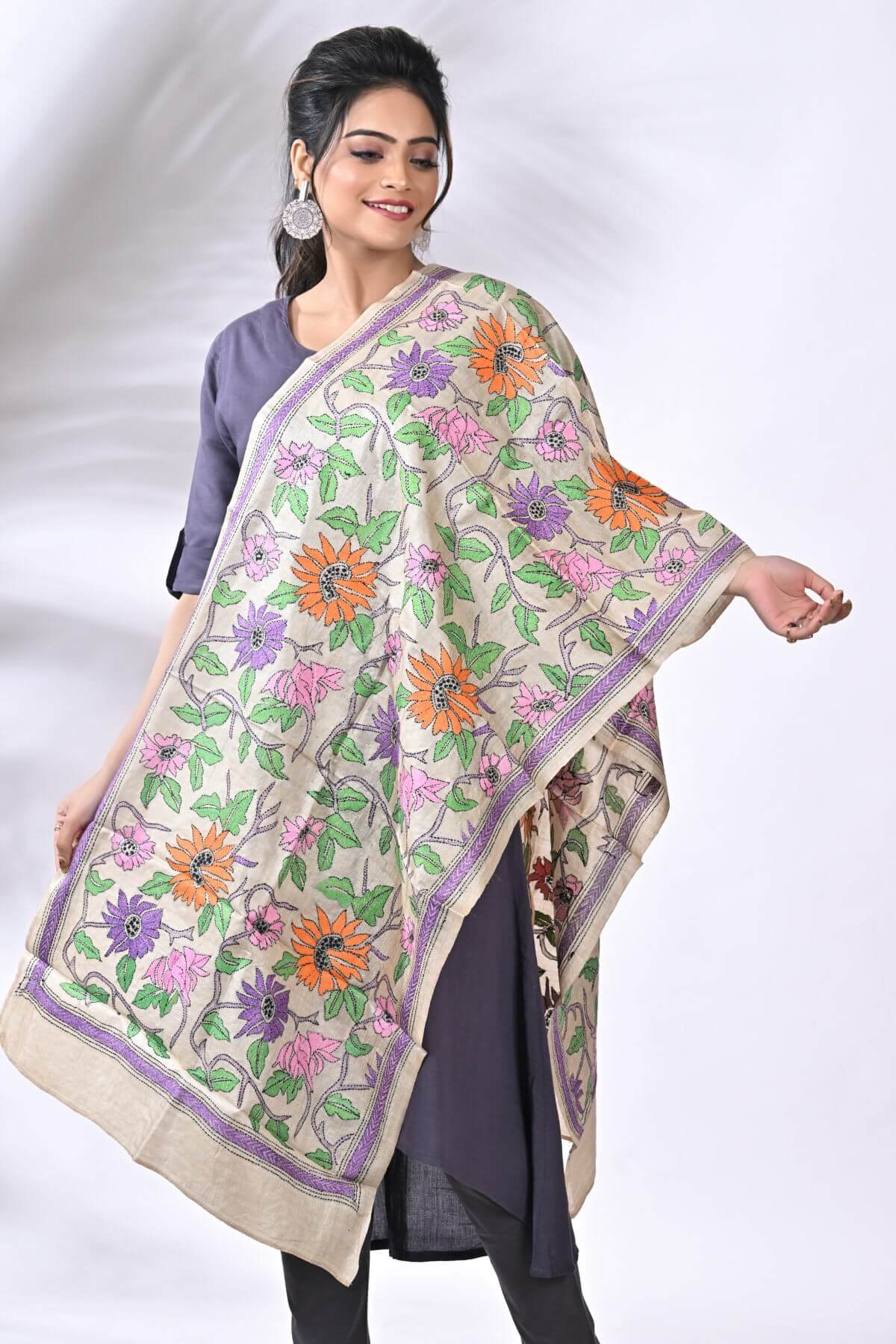 ST37-1.jpg Off White Floral Pure Tussar Kantha Stole - Image 1