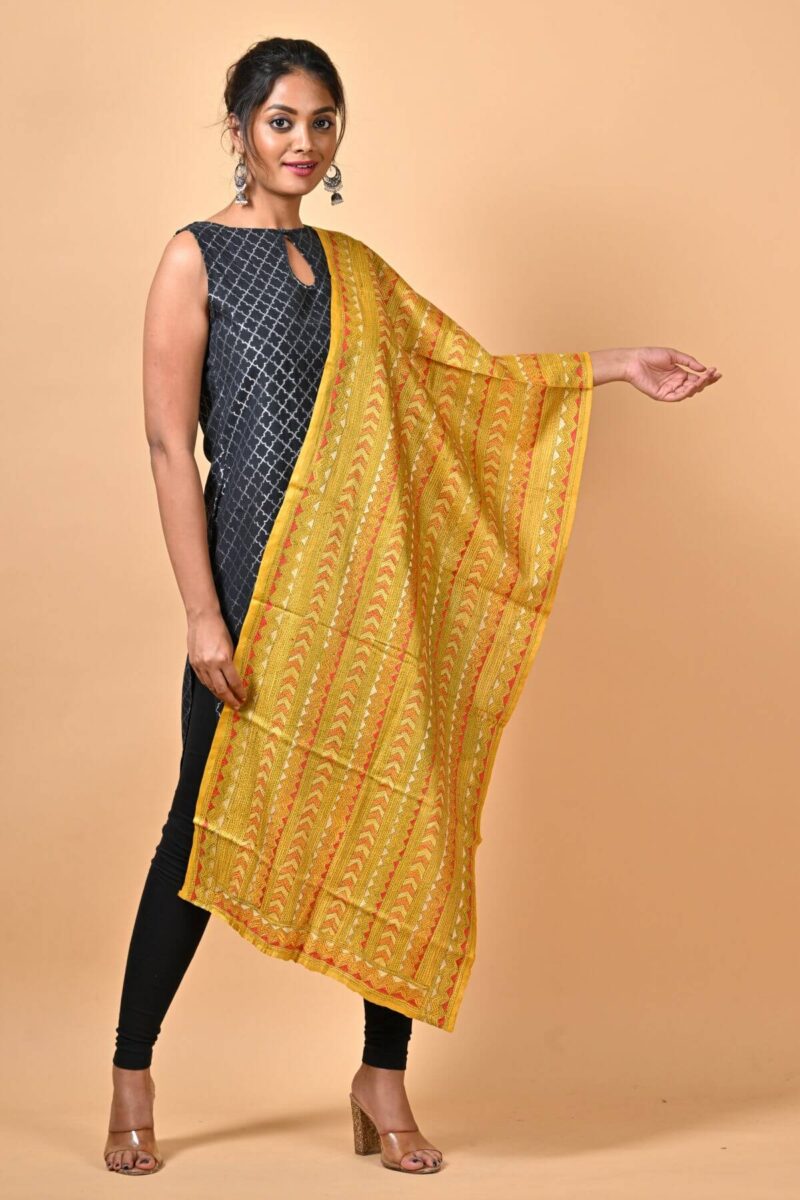 geometrical pattern stole